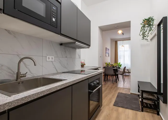 Kiraly Apartment